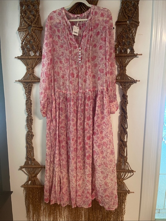 Free People Dresses & Skirts - FREE PEOPLE NWT/No Slip Sheer Pink Floral Maxi Dress